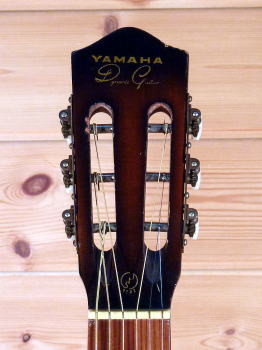 YAMAHA Dynamic Guitar No80 '60s4.jpg
